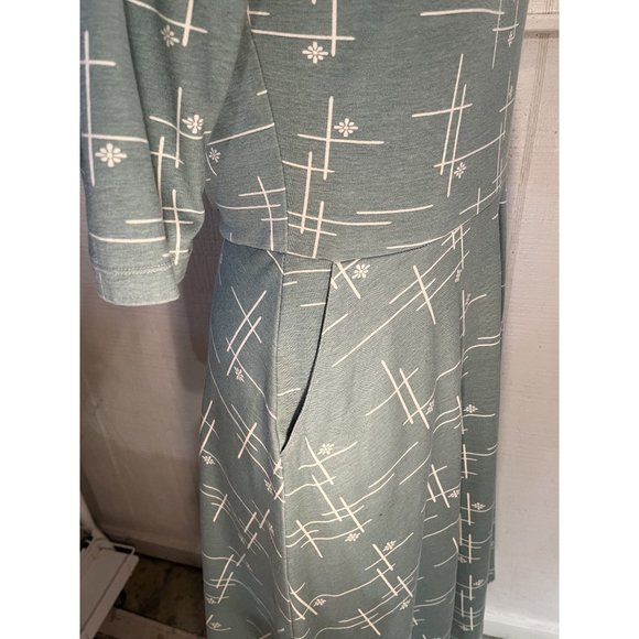 Handmade Retro Knit Dress - Picture 3 of 4